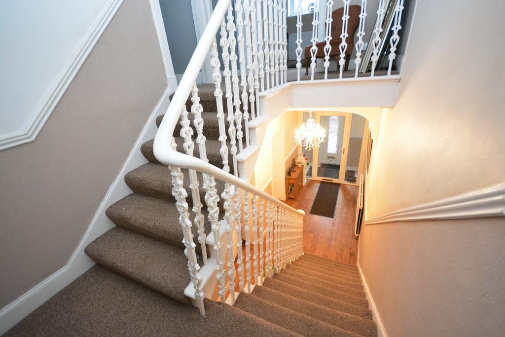 Glaisnock Street, Cumnock, KA18 4 bed semidetached villa for sale £
