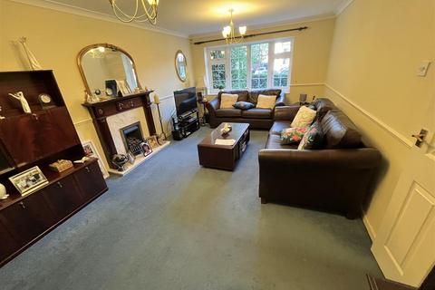 4 bedroom detached house for sale - Irlam Road, Sale