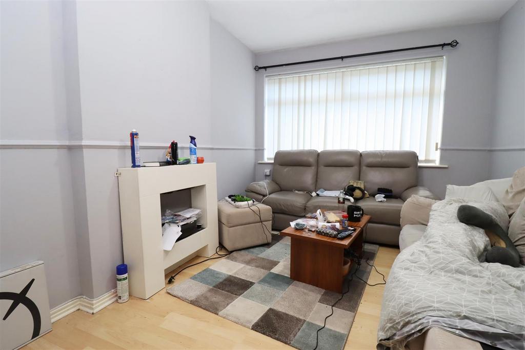 Hillel Walk, Brookfield, Middlesbrough, TS5 8DG 2 bed flat for sale £
