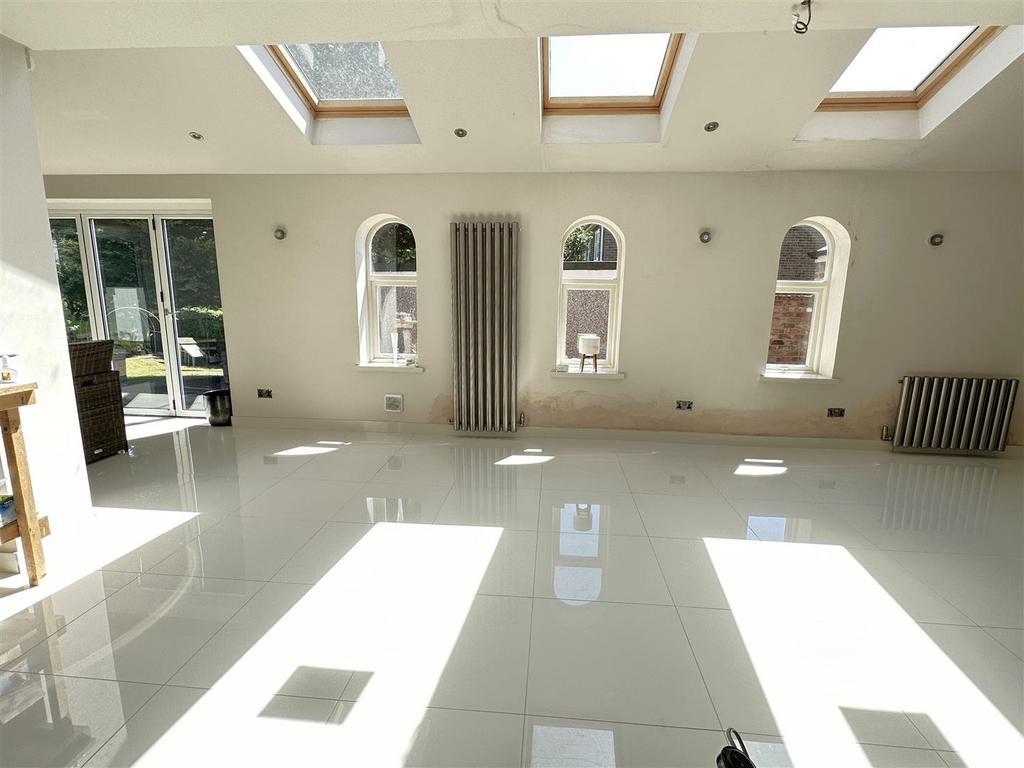 Durham Road, Thorpe Thewles, StocktonOnTees, TS21 3JN 3 bed semi