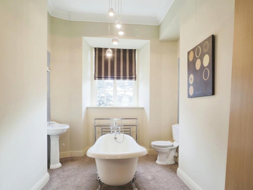 Bedroom 2 En-Suite