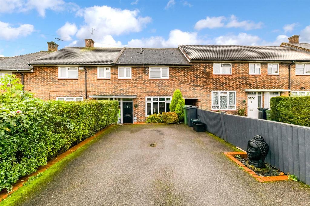 Malmstone Avenue, Merstham RH1 3 bed house for sale £450,000