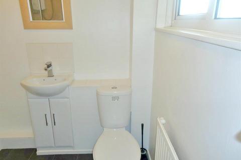 Studio to rent - Little Brays, Harlow