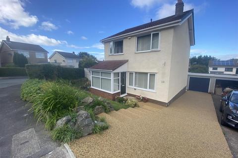 3 bedroom detached house for sale, Ael-Y-Bryn, Penclawdd, Swansea