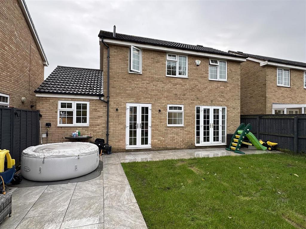 Davenport Road, Yarm, TS15 9TN 3 bed detached house for sale £265,000