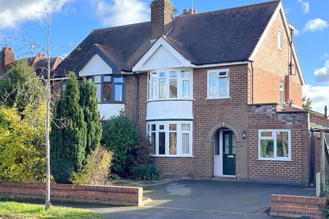 2 Dickins Road, Warwick, CV34 5NR