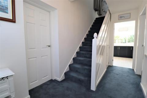 3 bedroom semi-detached house for sale, Roundhay Drive, Eaglescliffe, TS16 9HW