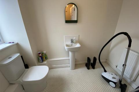 23 Oregon Close, Manchester, M13 9SA