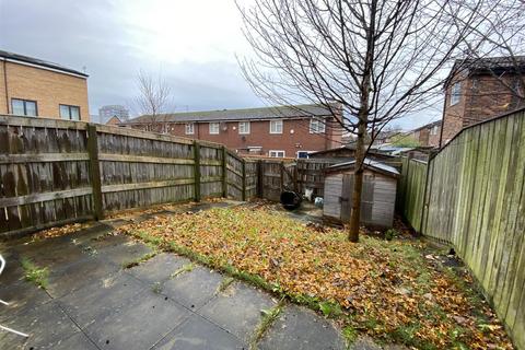 23 Oregon Close, Manchester, M13 9SA