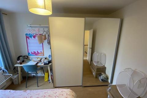23 Oregon Close, Manchester, M13 9SA