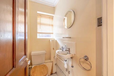 9 Gables Close, Datchet, Slough, SL3 9BB
