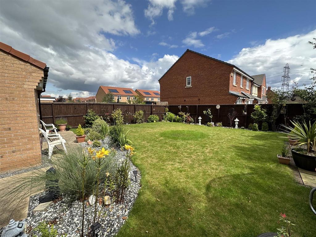 Morley Carr Drive, Yarm, TS15 9FE 5 bed detached house for sale £470,000