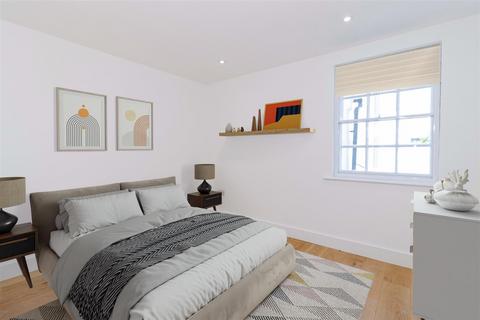 8 Ashdown Road, Worthing, BN11 1DF