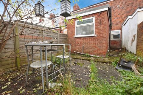 2 bedroom terraced house for sale - Devon Street, Hull