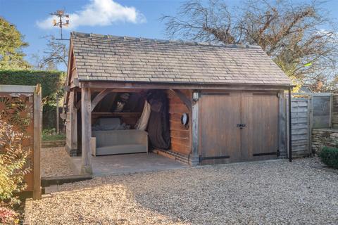 Priests House Church Close, Caldecott, Market Harborough, LE16 8RN