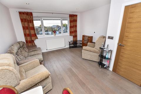 2 bedroom retirement property for sale, Brook Road, Benfleet