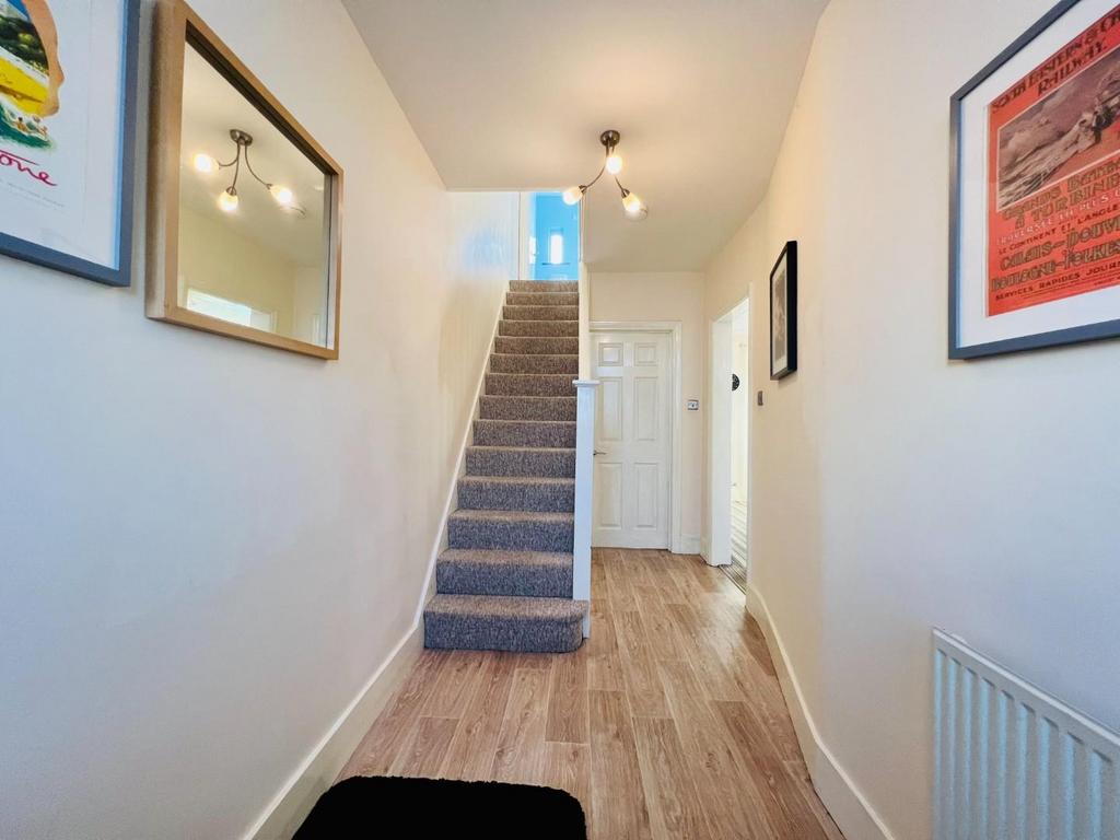 Hallway.jpeg