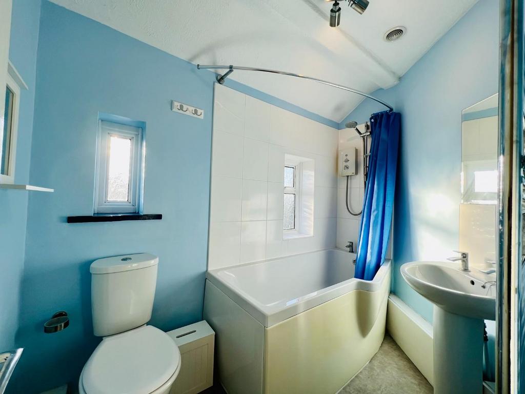 Bathroom.jpeg