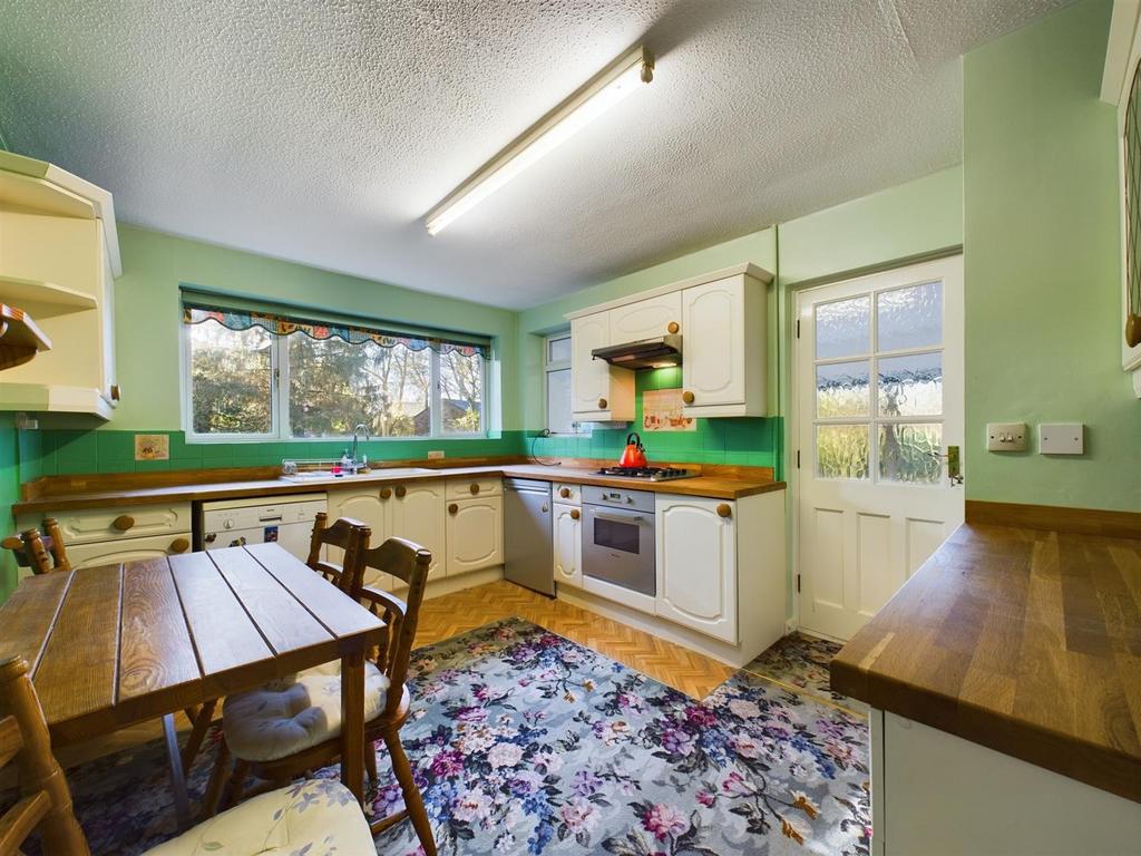 Carrigeen, 25 Halifax Lane, Luddenden 2 bed semidetached bungalow for