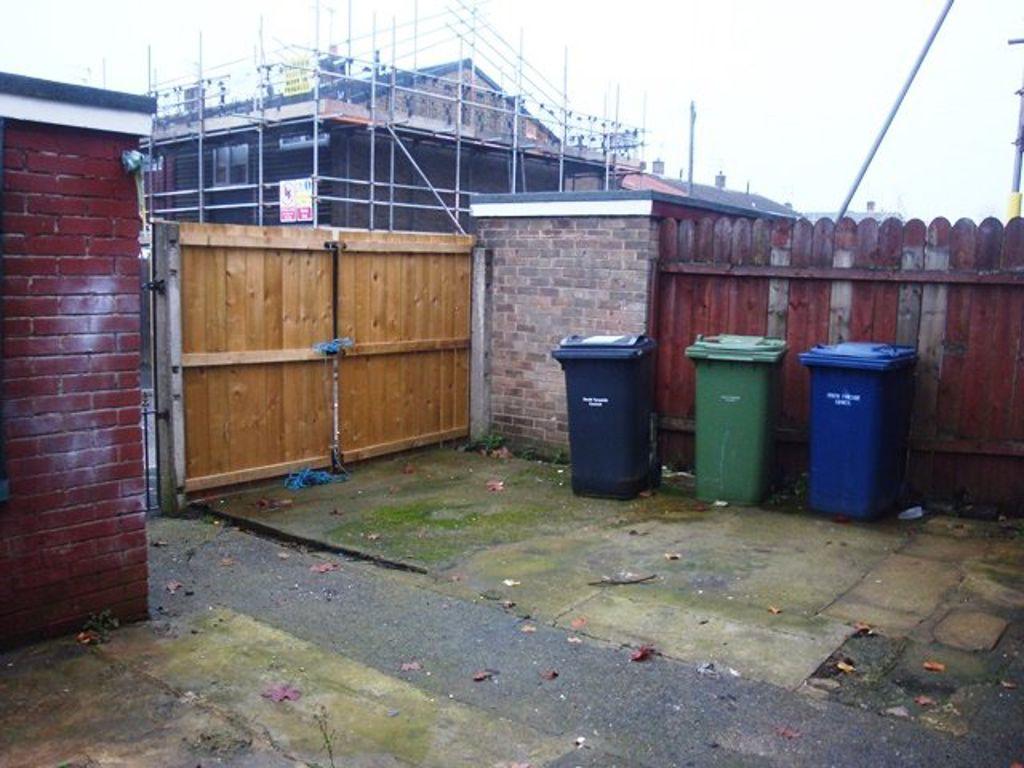 Richmond Court, Jarrow 3 bed terraced house £650 pcm (£150 pw)