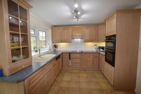 41 Beechpark Way, Watford, WD17 3TY