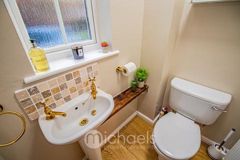 16 Denton Crescent, Black Notley, Braintree, CM77 8ZZ