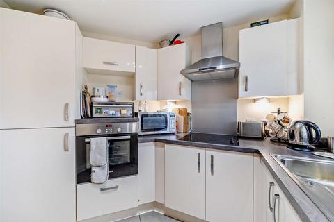 2 bedroom apartment for sale, Crocus Court, Station Road, Poulton-Le-Fylde, FY6 7XJ