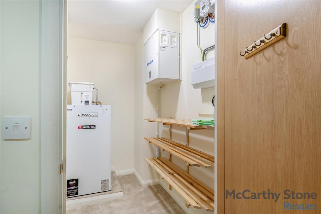 8672628-interior19.jpg