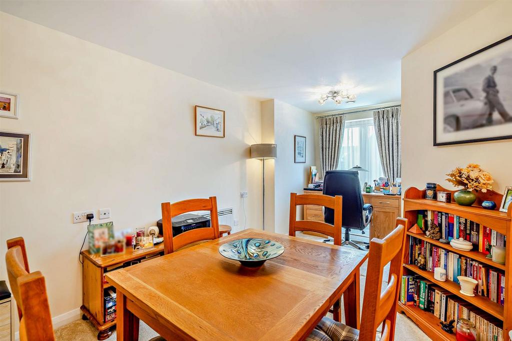 8577062-interior10-800.jpg