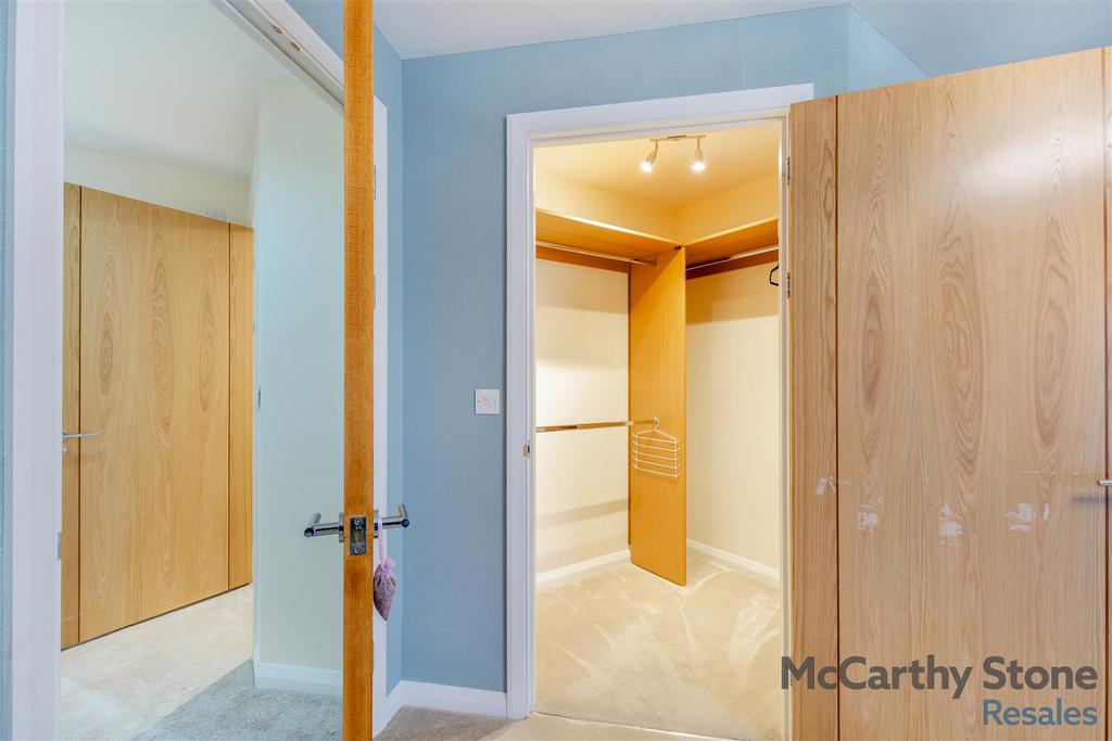 8672628-interior17.jpg