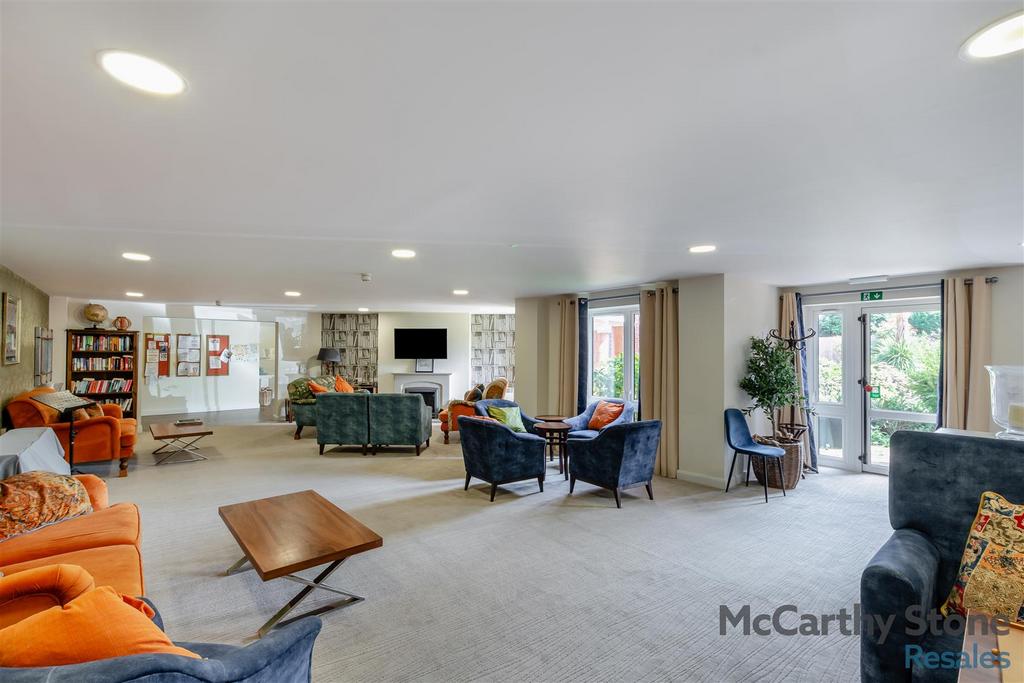 8672628-interior02.jpg
