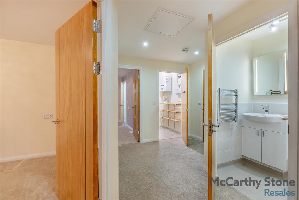 8672628-interior04.jpg