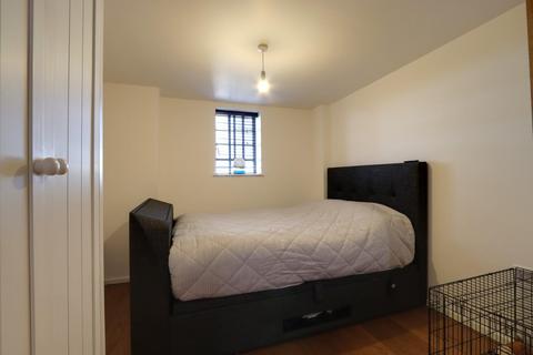 Flat 17, Lock Warehouse Severn Road, Gloucester, GL1 2GA