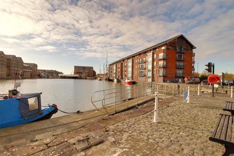 Flat 17, Lock Warehouse Severn Road, Gloucester, GL1 2GA