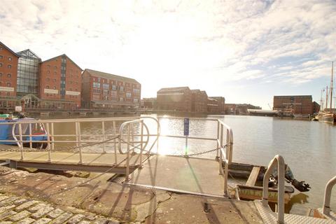 Flat 17, Lock Warehouse Severn Road, Gloucester, GL1 2GA