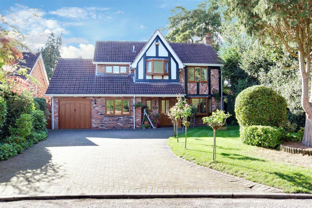 Delamere Court, Alsager 4 bed detached house for sale £485,000