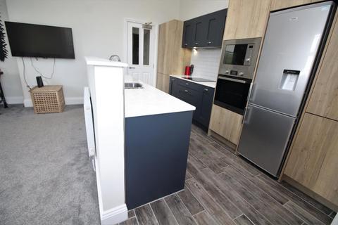 4 bedroom apartment to rent - Picton Manor, City Centre, Newcastle upon Tyne