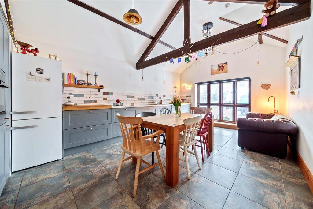 Chelston, Wellington 4 bed detached house for sale £475,000