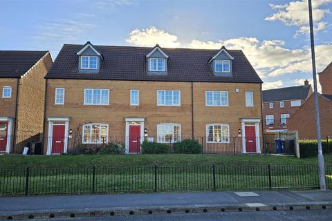 4 bedroom townhouse for sale - Lea Court, Bingham