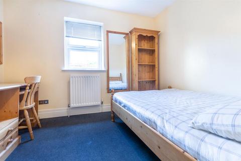 6 bedroom apartment to rent, George House, Osborne Road