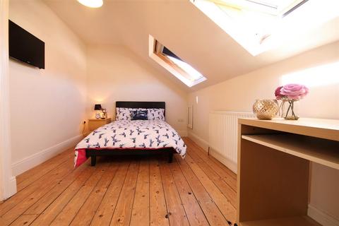 6 bedroom terraced house to rent - Osborne Road, Jesmond