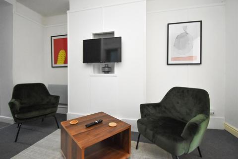 2 bedroom apartment to rent, Flat 2, 226 Penn Road, Penn