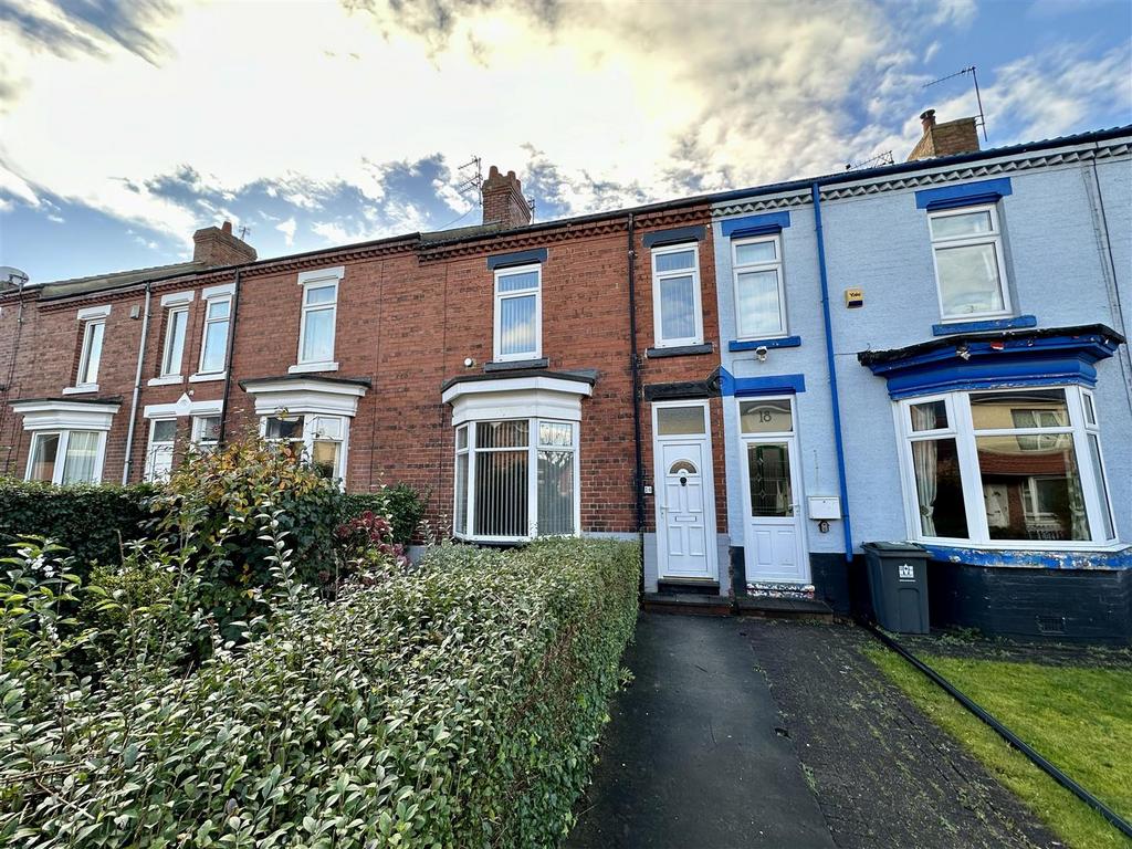Vernon Gardens, Darlington 3 bed terraced house £795 pcm (£183 pw)