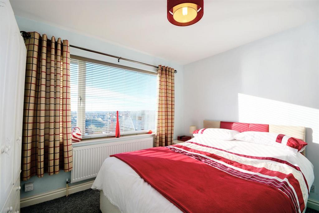 Bedroom 1 2.jpeg
