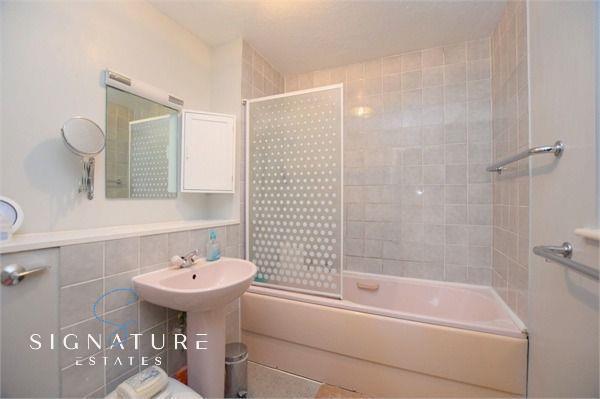 Bathroom (10).jpg