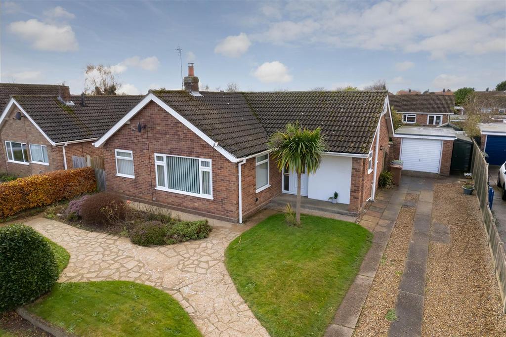 Pyghtle Close, Trunch 3 bed detached bungalow for sale £350,000