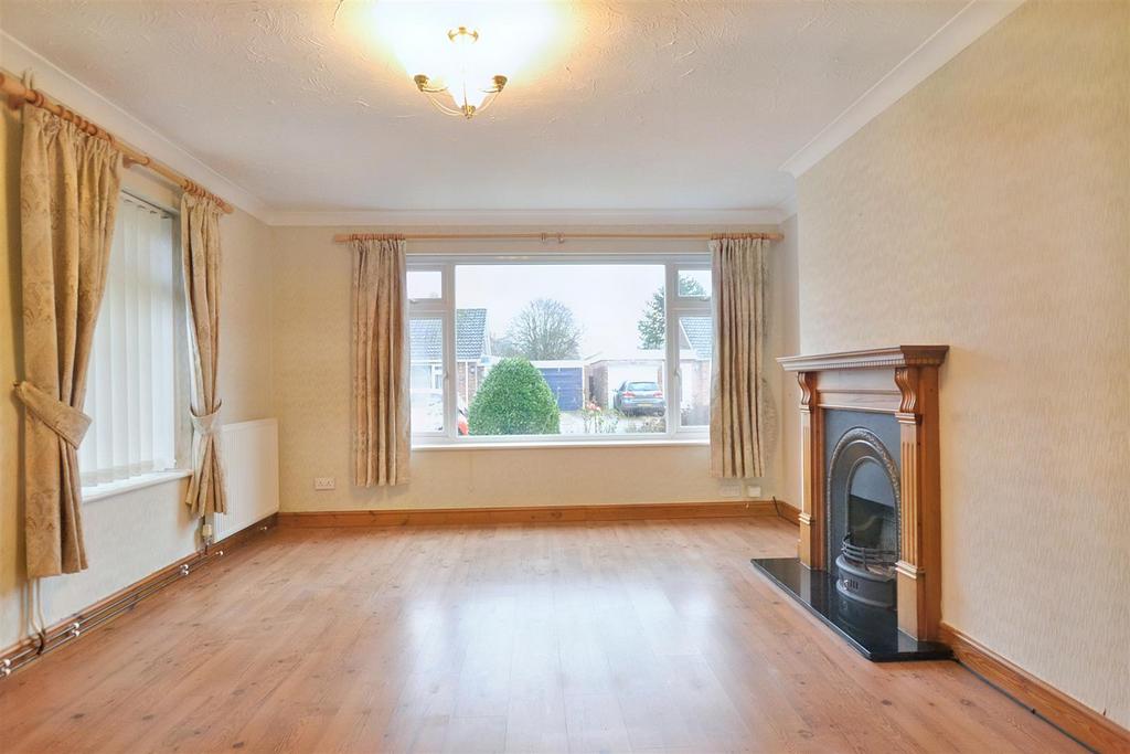 Pyghtle Close, Trunch 3 bed detached bungalow for sale £350,000
