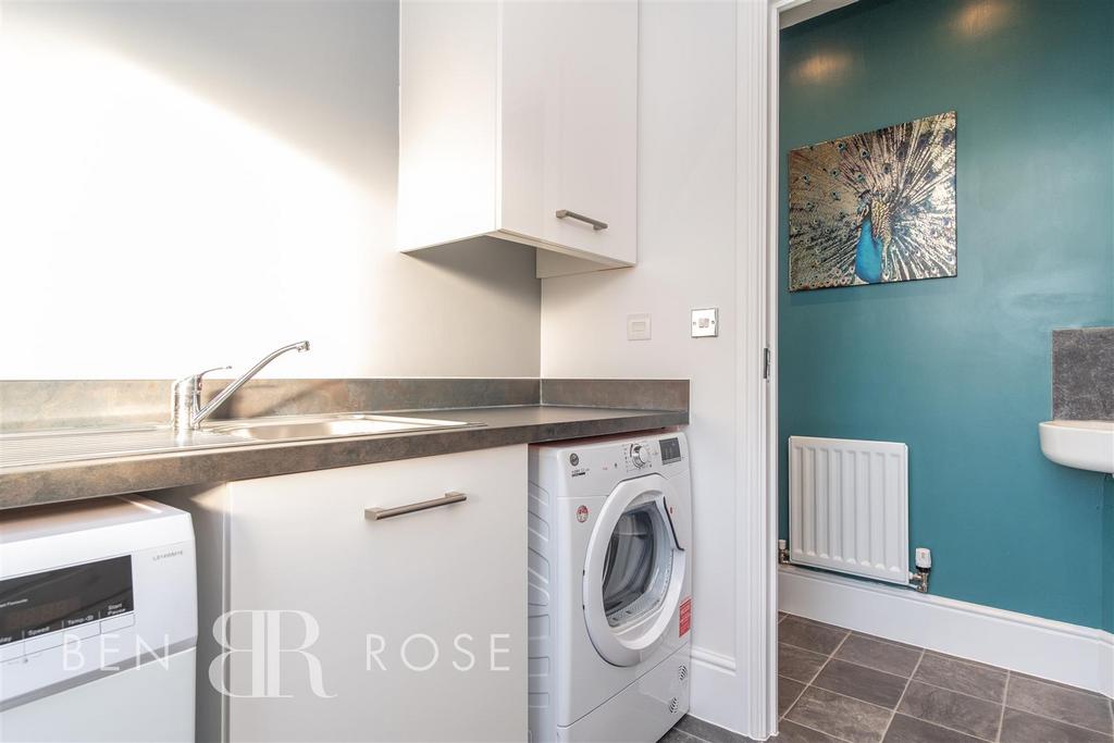 Utility Room/WC