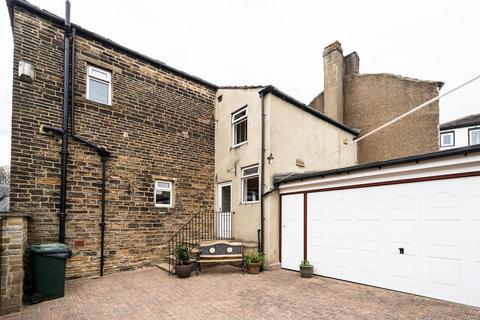 4 bedroom link detached house for sale, Mill Carr Hill Road, Oakenshaw