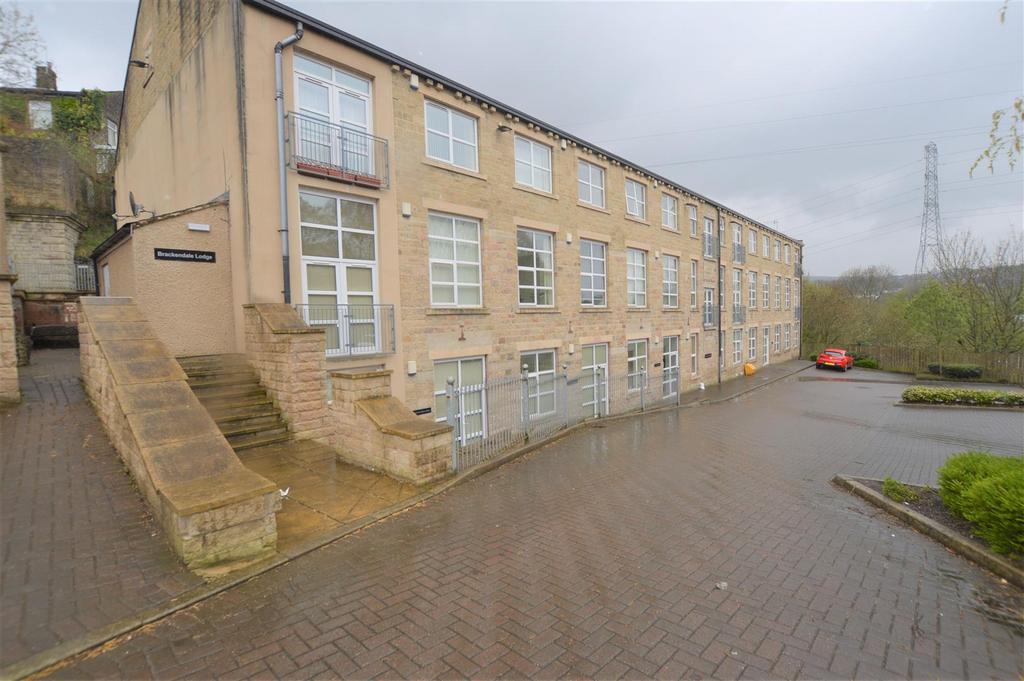 Brackendale,Thackley Bradford 1 bed apartment £550 pcm (£127 pw)